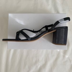 Charles David heels ACCEPTING OFFERS